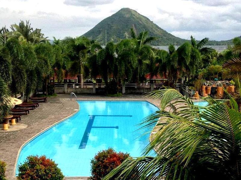 Calinisan Beach Resort Batangas Zewnętrze zdjęcie